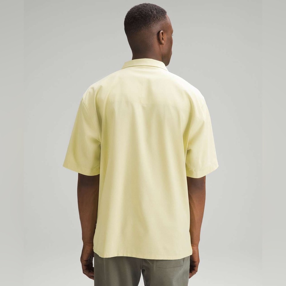 Lululemon Airing Easy Camp Collar Shirt Finch Yellow Men’s Size X-Large - Picture 3 of 8